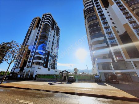 Samsun Şehir Hastanesine Komşu Havuzlu Lüks 4+1 Satılık Daire