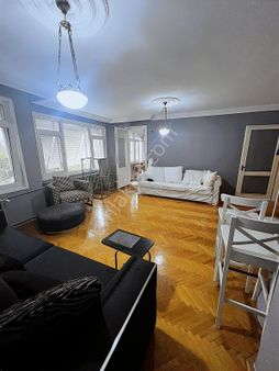 Acıbadem Hukukçular Sitesi'nde Kiralık 3+1 Daire