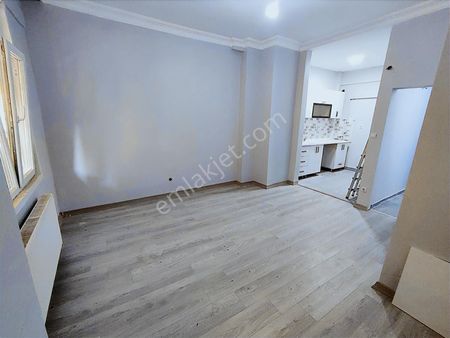 Reha Medin Finans Merkezi Karşısı İçi Komple Yenilenmiş 1+1