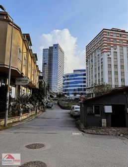 Ümraniye İnkılap Mahallesinde Satılık 2+1 Daire