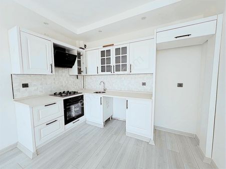 Emlak Center'dan Muradiye Mah Satılık 2+1 Sıfır Önü Açık Daire