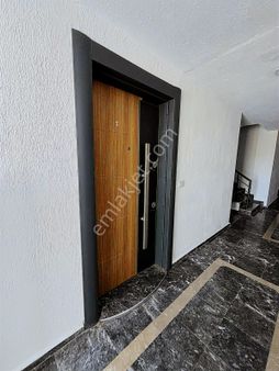 Geniş Bahçeli Eşyalı 2+1 Daire