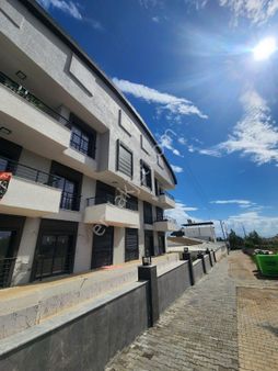 Sıfır Binada Ara Katta 2+1 Geniş Daire