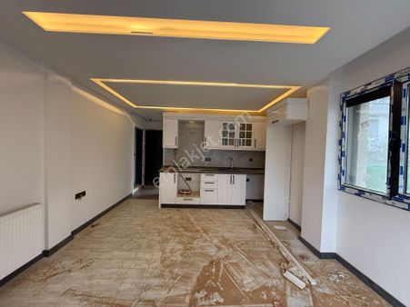 Seferihisar Camikebir – Gözsüzler Bölgesinde 1+1 Bahçe Kullanımlı Sıfır Satılık Daire