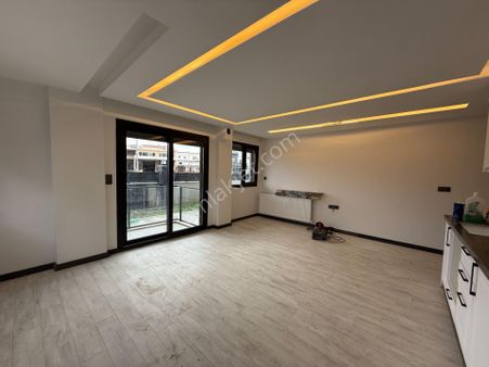 Seferihisar Camikebir – Gözsüzler Bölgesinde 2+1 Sıfır Satılık Daire