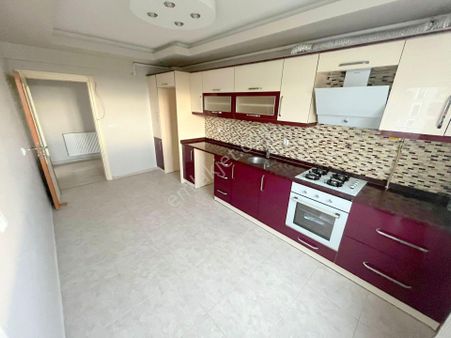 ▇kadıköy'de Ebeveyn Banyolu Muhteşem Genişlikte Arakat 3+1 Daire