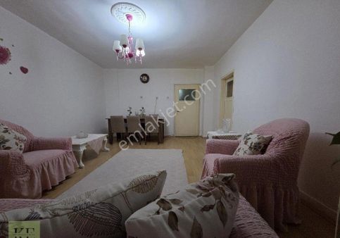 Ankara Sincan Mareşalda 3+1 B.katı Gömüsüz Problemsiz Satılık Daire