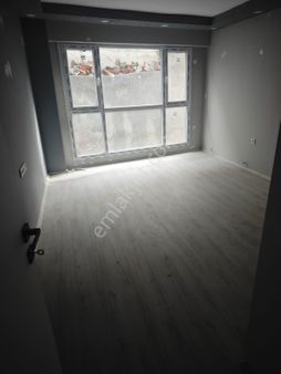 Dikili Ümmetoğlu'ndan 2+1 Yeni Bina Sıfır Daire