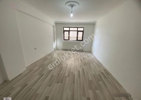 Elvankent Topçuda Taşınmaya Hazır Çok Geniş 3+1 Satılık Daire