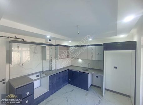 Özdeğirmenci Yapı-emlaktan Satılık 130 M2 2. Kat 3+1