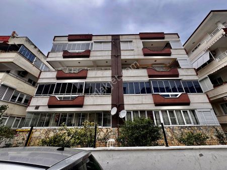 ▓tek Yetkili Karabuluttan▓akçay'ın Kalbinde & Şık Fırsat 2+1 Satılık Daire