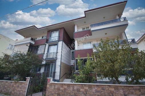 🛑🛑aktiften Akçay Merkezde Satılık Cam Balkonlu 6 Yaşında Ferah 2+1daire