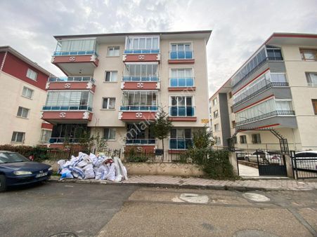 Sincan Ahievranda Satılık 125 M2 Ebeveyn Banyolu 3+1 Y.giriş Daire