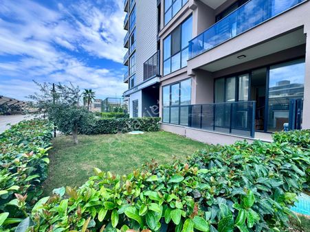Altıntaş'ta Bahçe Kullanımlı Lüks 1+1 Kiralık Daire │net Antalya