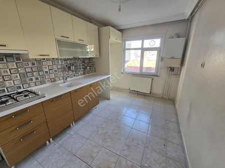 Mehmet Akifte Kiralık Güney Cephe 3+1 4.kat