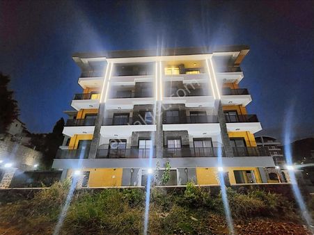 Oba Mahallesi'nde Satılık Lüks 1+1