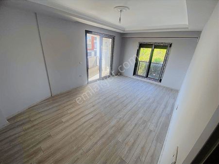 Gömeç Yaya Mahallesinde 3.katta Satılık 2+1 Kapalı Mutfak Daire