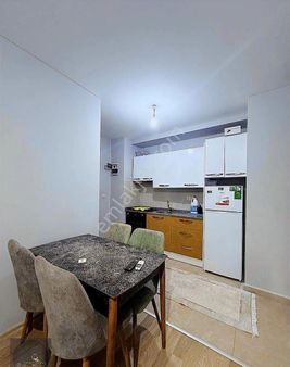 Pusuladan Geniş Oturumlu Gültepede 1+1eşyalı Daire