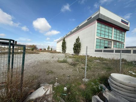 Çerkezköy Velıkoy Sanayısınde Satılık 3.272 Mt Arsamız Satılık Tır