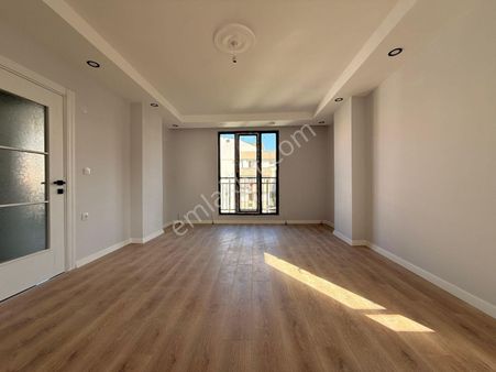 Çayırova İnönü Mah. 3+1 Üst Dubleks Asansörlü Sıfır