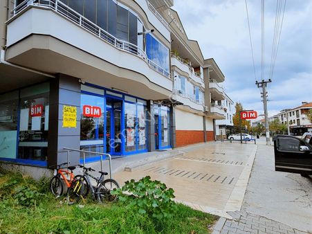 Yalova Merkez Atakent Hastanesi Karşısı 450 M2 Çift Tapu Dükkan