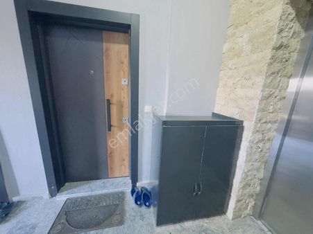 Şelale Mahallesinde Satılık 2+1 Arakat Daire