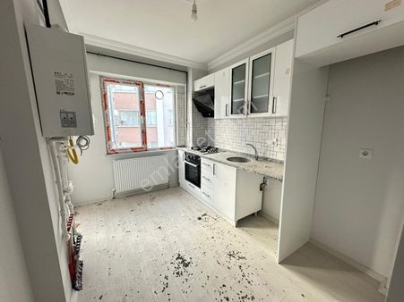 Tosya Yolunda Pazara Yakın Fırsat 2+1 Daire