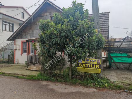 Başiskele Karadenizliler'de Sanayiye Komşu Satılık Arsa