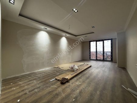 Next Housedan Mahmutbey Caddesin'de Sıfır 2+1 Premium Daire