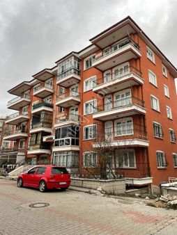 Afyon Üçok Emlaktan Mareşal F Çakmak Mah Satılık 3+1 Temiz Bakımlı Daire