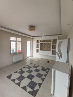 Uygun Emlaktan Köylükentte 5. Kat 4 Oda Kiralık Daire