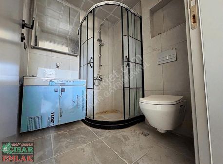 Çınar'dan Şok Fiyata Site İçersinde Merkezi Ve Geniş 2+1 Arakat