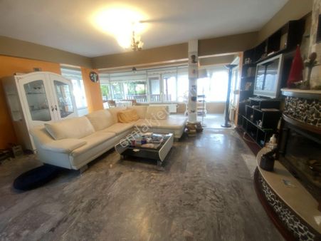 Ayvalık Sarımsaklı Da Satılık Villa.denize Yakın.