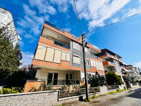 Parstan Altınkumda Ön Cephe Denize 100 Metre Asansörlü 3+1 Daire