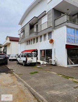 Kadriye Serikte 3 Katlı,geniş Ve Kullanışlı Satılık Ticari Bina