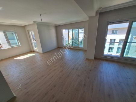 Maraton Emlak Erkan Ateş Den Hurmada Havuzlu Dublex