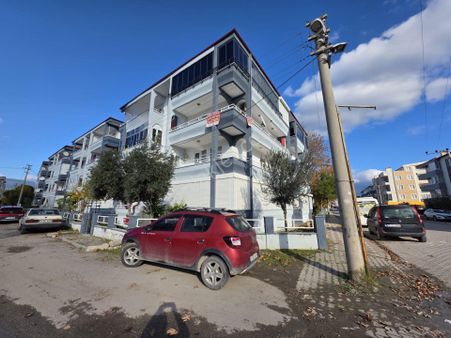 Irmaksudan Yetkili Altınkumda Çift Cephe Arakat 3+1 Geniş Daire