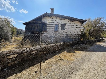 Antalya Akseki Bucakalan Mahallesi Satılık Taş Ev Ve Arsa