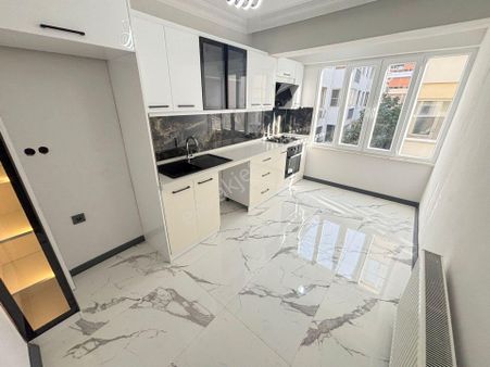 ❇️✔️akçayın Merkezin'de Konumuyla Mest Eden Şık Tasarımlı 2+1 Daire