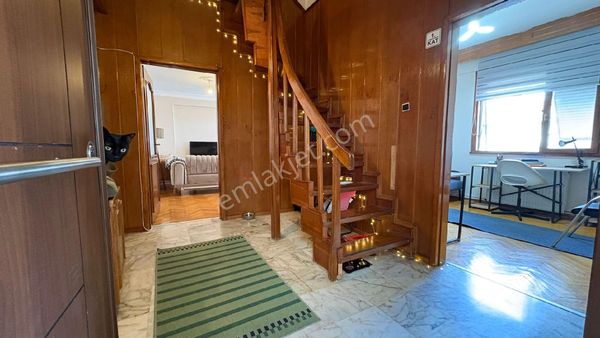 Hasanpaşa'da-merkezi Konumda 5+1-200 M²-dubleks Fırsat Daire