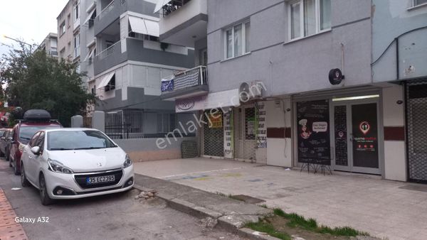 Satılık Dükkan Buca Şirin Yerde Acemler Fırının Yakınında 30 Metre Tuvaletli Mutfakli