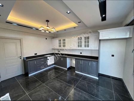 Doğukente Acil Satılık 4+1 Lüx Daire