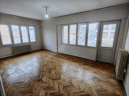 Özbey Emlaktan Ziyapaşa Cad Kiralık 3+1 Daire