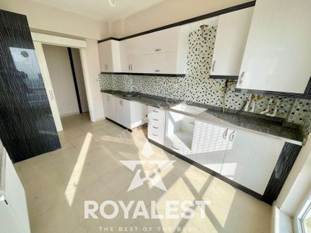 Royalestten Acil Fırsat Önü Açık İskanlı Taşınmaya Hazır Ara Kat