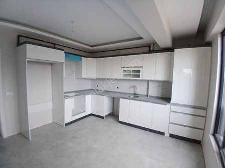 Akçay Emlak'tan Akşehir Yarenler Mahallesinde Satılık Sıfır 2+1 Daire