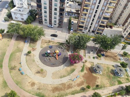 Atıcı'dan Belediye'nin Hemen Yanında Kiralık Kombili Geniş 3+1!