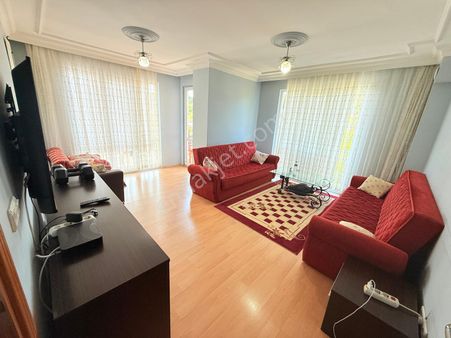 Maltepe Girne Mah.de Doğa Manzaralı Ara Kat 3+1 Satılık Daire