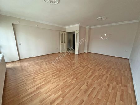 General Zeki Doğan Mahallesi Güvenlikli Site İçinde Asansörlü Bakımlı 3+1 Satılık Daire