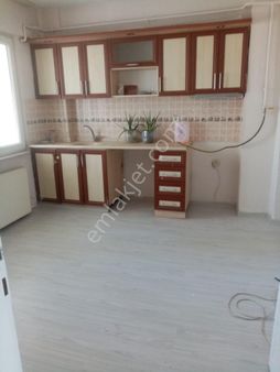 Balıkesir Bahçelievler.demirdağ Emlaktan Kiralık 2+1 Ara Kat Daire
