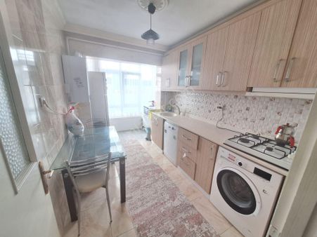 Refik Saydam Caddesi Üzerinde 3+1 Katta Ön Cephe Yapılı Kaçmaz